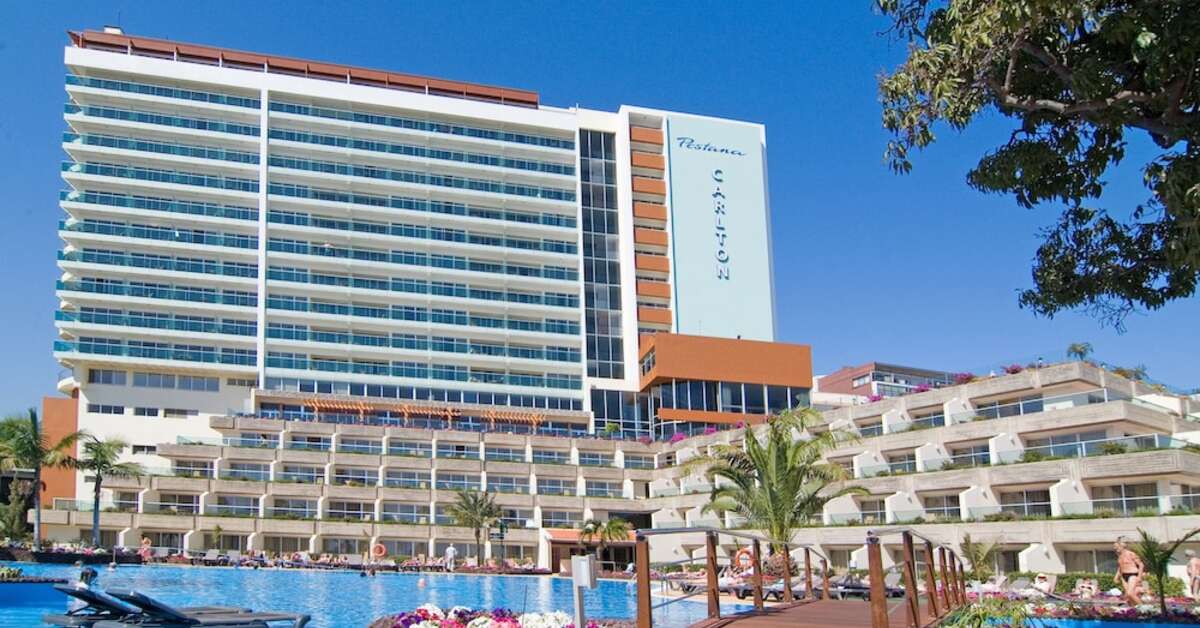Ein Foto vom Pool im Pestana Carlton Madeira
