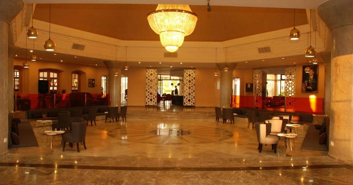 Een foto van het interieur van Kenzi Europa Hotel