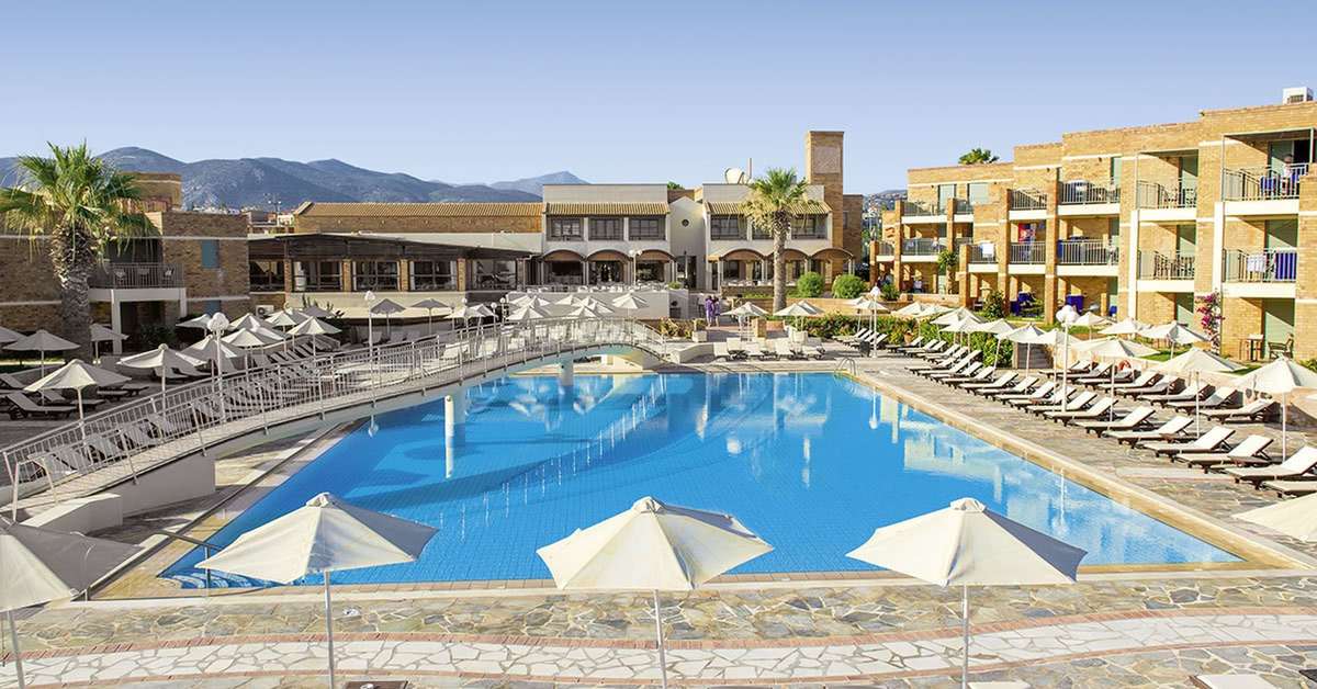 Een foto van het zwembad bij Bella Beach Hotel