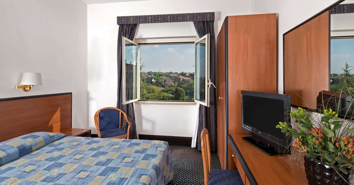 Ein Foto Excel Hotel Roma Montemario