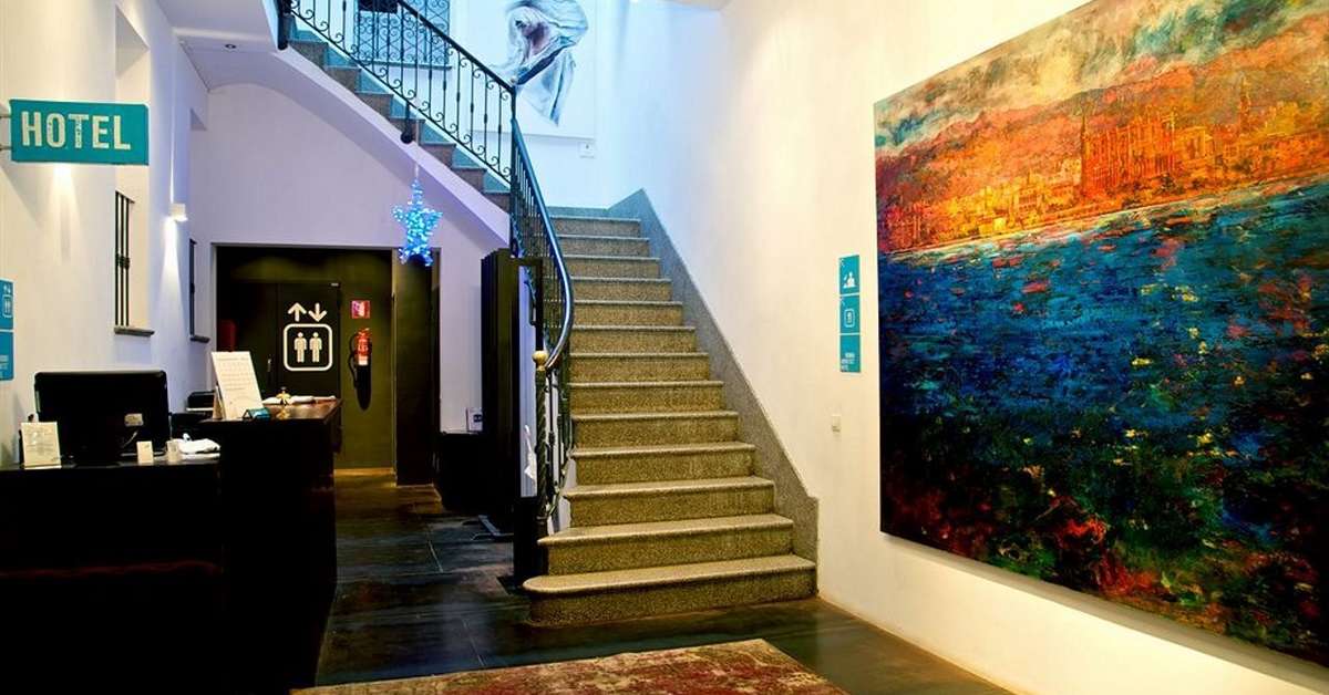 Een foto van het interieur van Brondo Architect Hotel