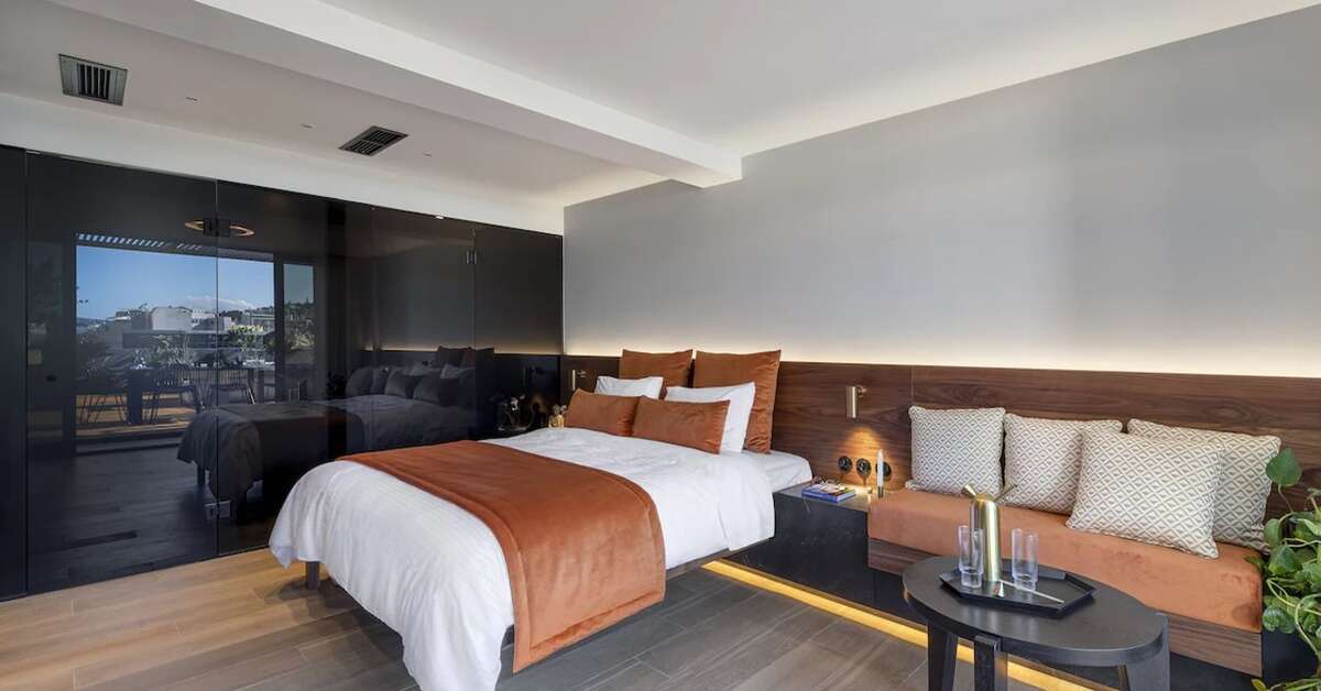 Een foto van The Newel Acropolis