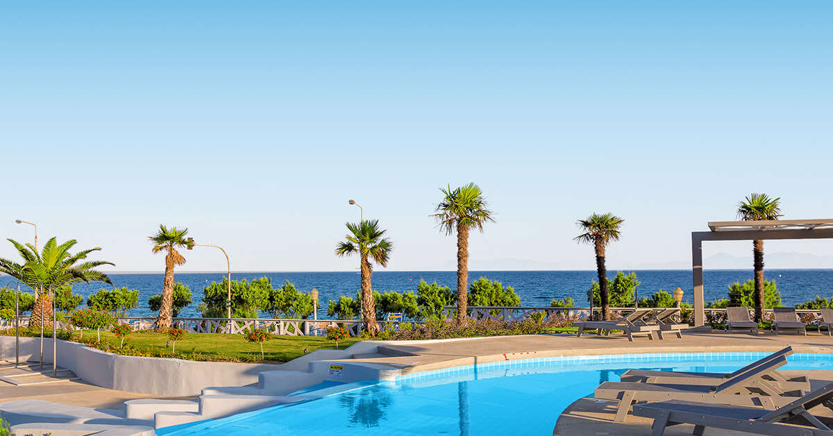Een foto van het zwembad bij Akti Imperial Deluxe Spa & Resort