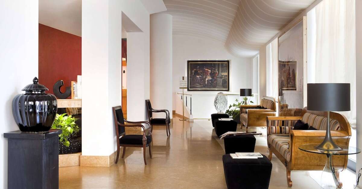 Een foto van het interieur van Hotel Plaza Opera
