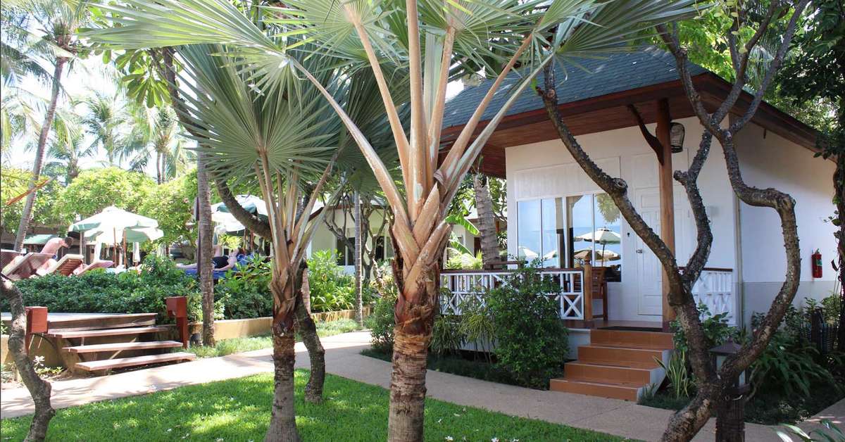 Een foto van de buitenkant van Banana Fan Sea Resort