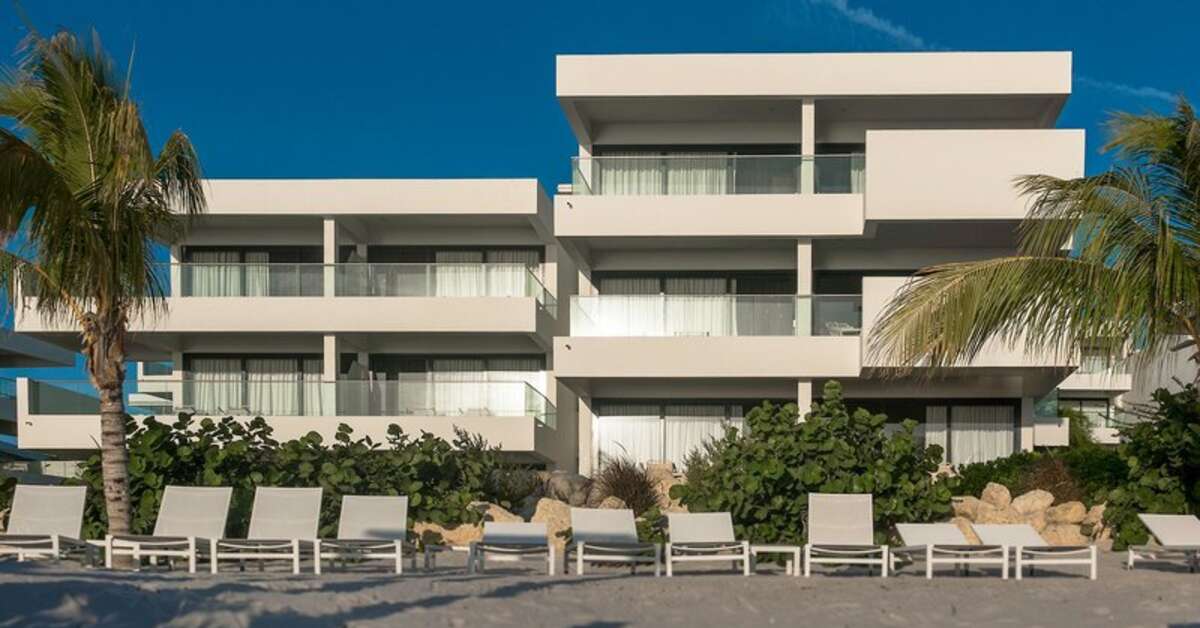 Een foto van de buitenkant van Papagayo Beach Hotel