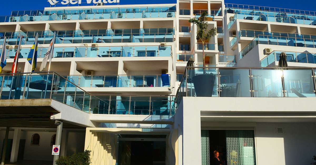 Ein Foto von der Außenansicht des Hotel Servatur Casablanca