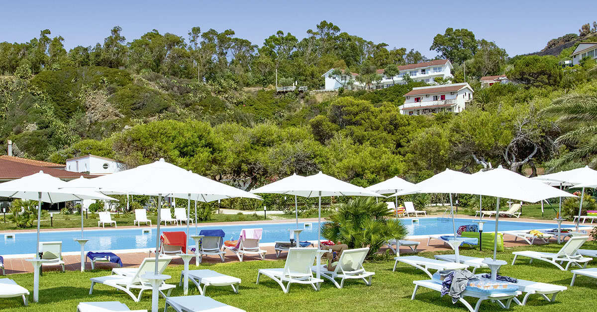 Een foto van het zwembad bij BV Kalafiorita Resort
