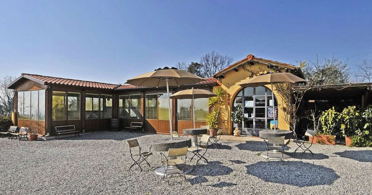 Een foto van het terras bij Borgo La Torre