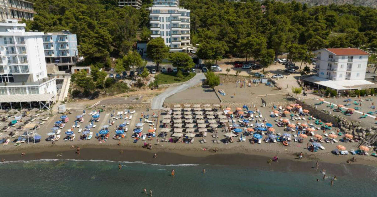 Een foto van Great White Hotel