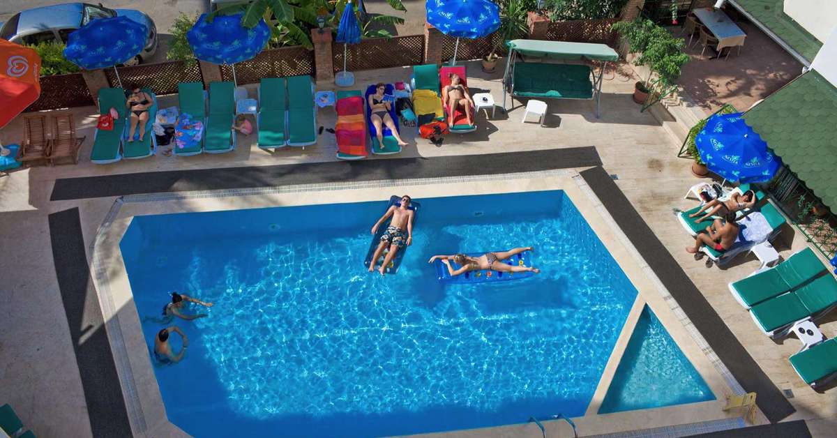 Ein Foto vom Pool im Hotel Remi