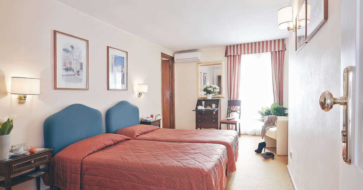 Een foto van een overzicht van Hotel Napoleon Rome