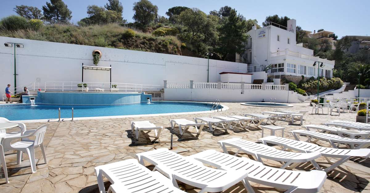 Een foto van het zwembad bij Hotel Don Juan Tossa