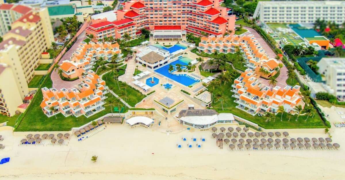 Een foto van Wyndham Grand Cancun Resort & Villas