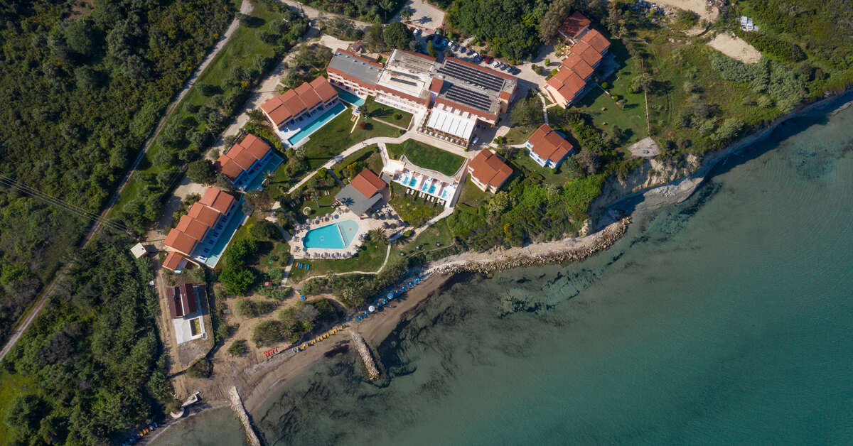 Een foto van de buitenkant van Hotel Ibiscus Corfu