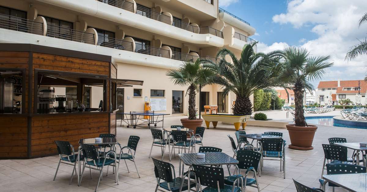 Ein Foto von der Terrasse im Vila Gale Marina