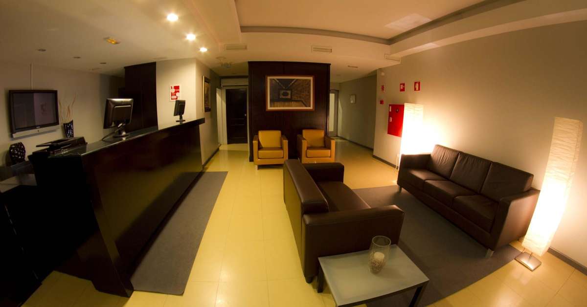 Een foto van het interieur van Hotel Navarras