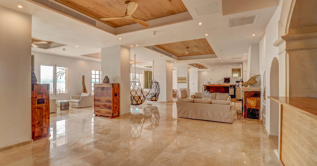 Een foto van het interieur van Hoposa Hotel Pollentia