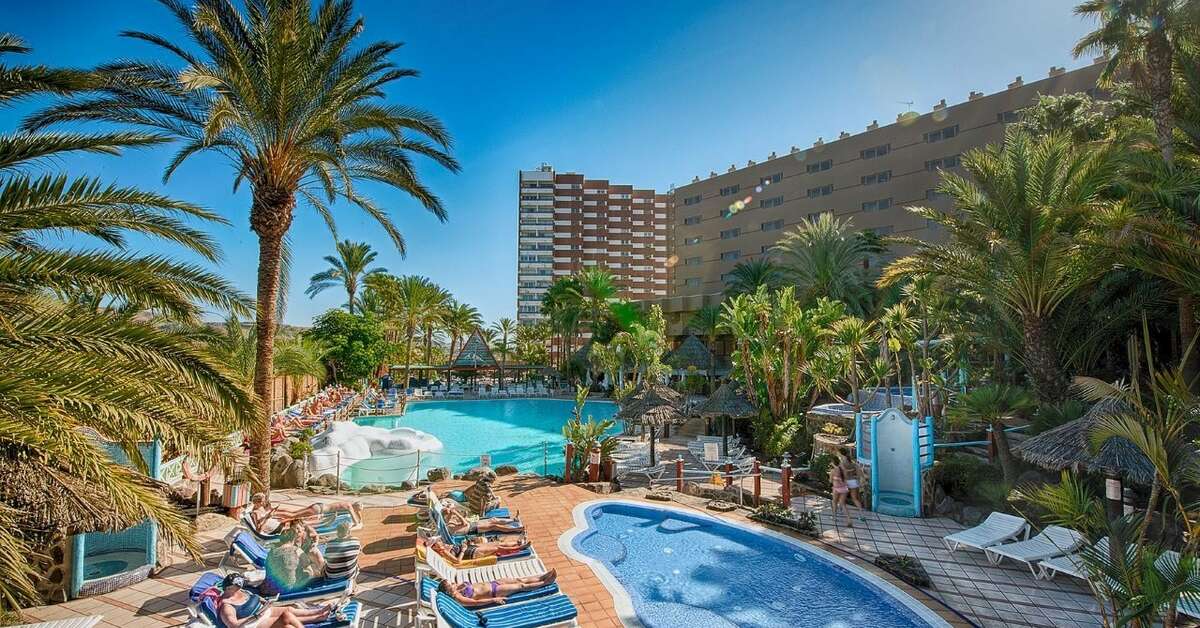 Een foto van het zwembad bij Abora Continental by Lopesan Hotels