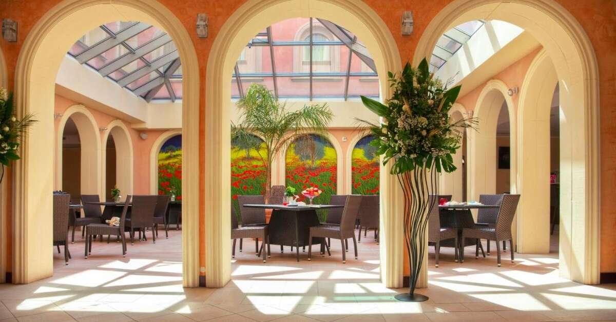 Een foto van het terras bij BV Airone Resort