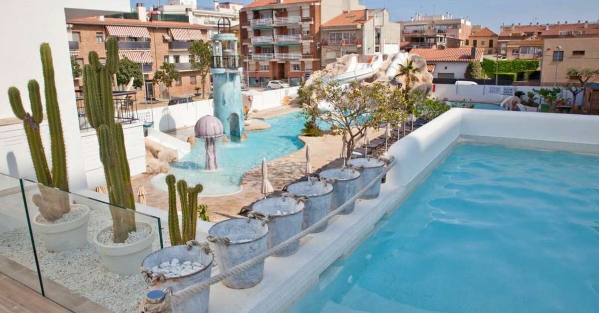 Een foto van Fergus Club Pineda Splash