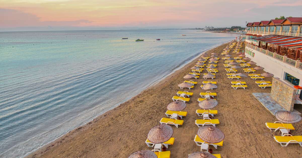 Een foto van het strand bij Salamis Bay Conti Resort
