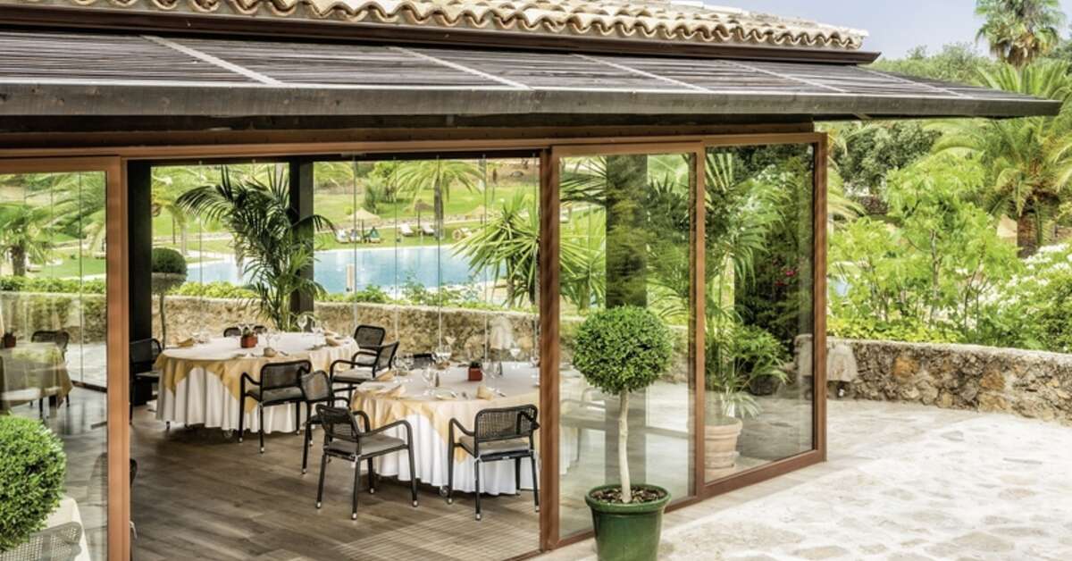 Een foto van de faciliteiten bij La Bobadilla a Royal Hideaway Hotel