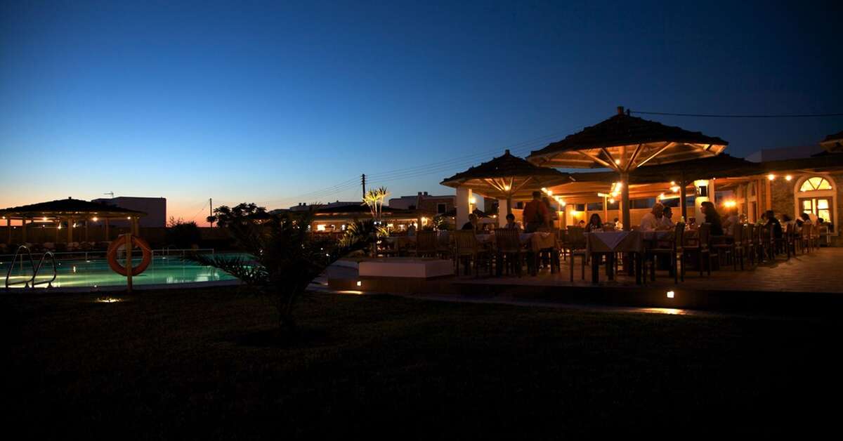 Een foto van de buitenkant van Plaza Beach Hotel