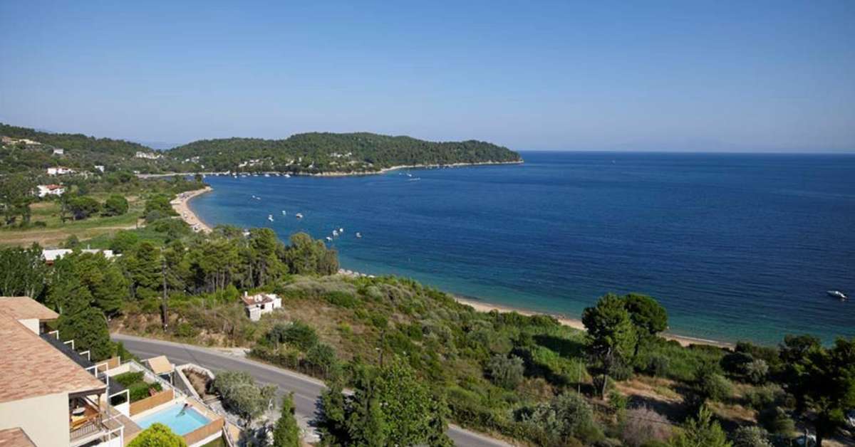 Een foto van de buitenkant van Atrium Hotel Skiathos