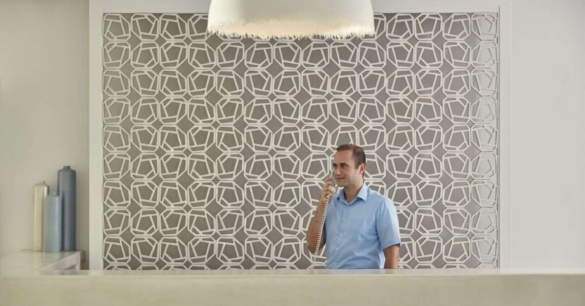 Een foto van het interieur van Aqua Blue Hotel