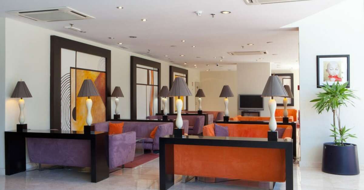 Een foto van het interieur van Senator Banus Spa Hotel