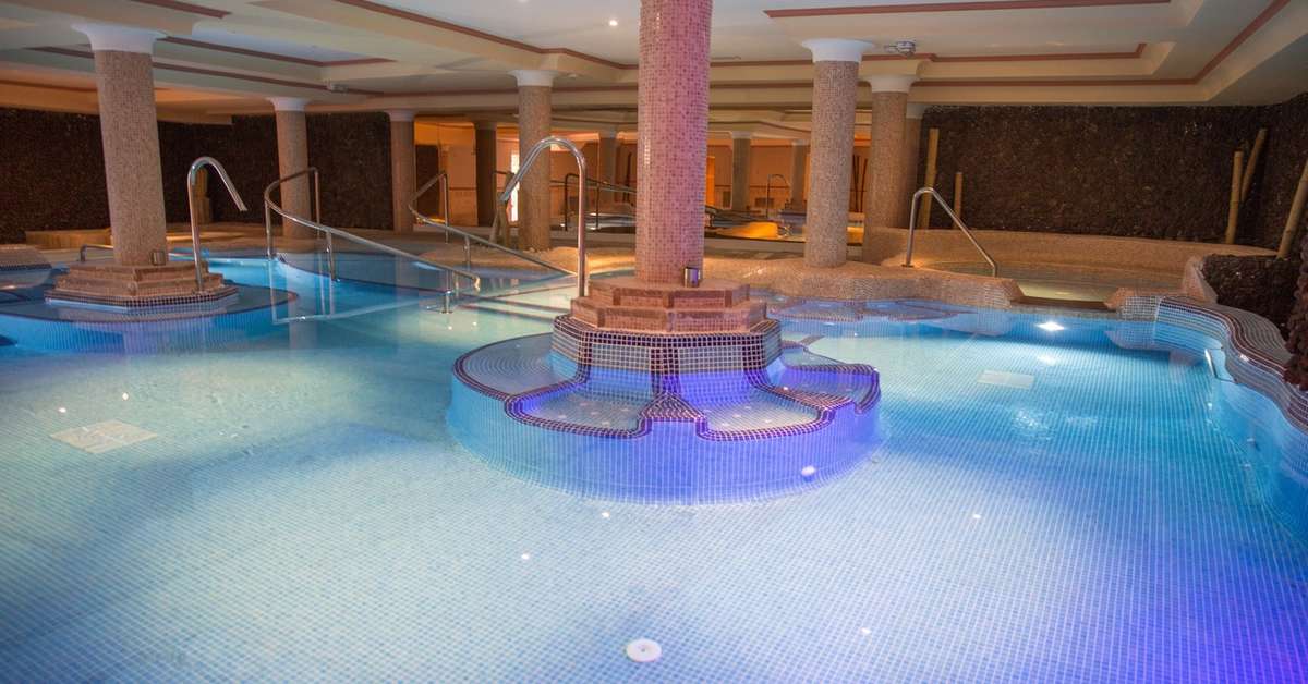 Ein Foto vom Pool im Bull Vital Suites & Spa