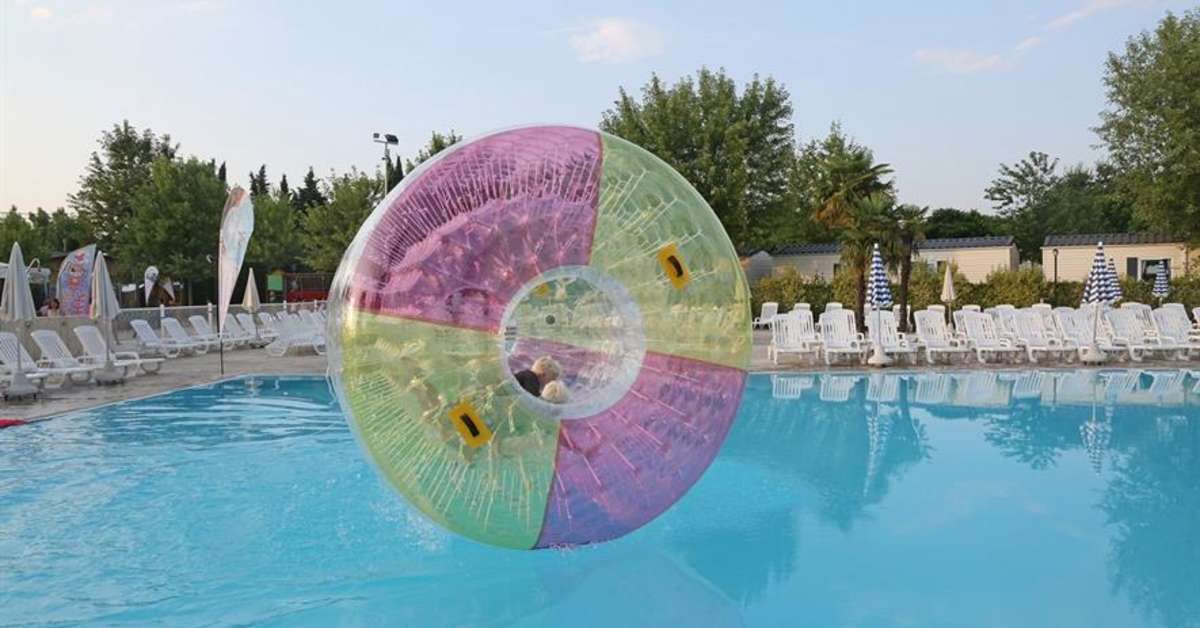 Een foto van het zwembad bij Camping Butterfly Village
