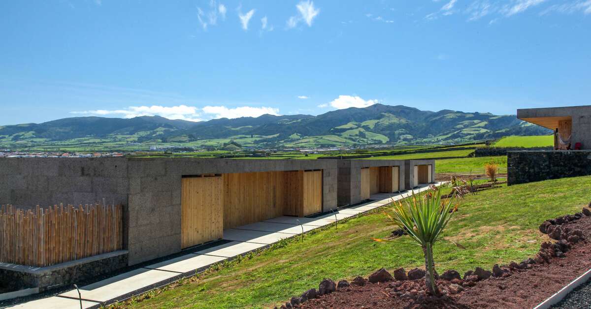 Een foto van de buitenkant van Santa Barbara Eco Beach Resort