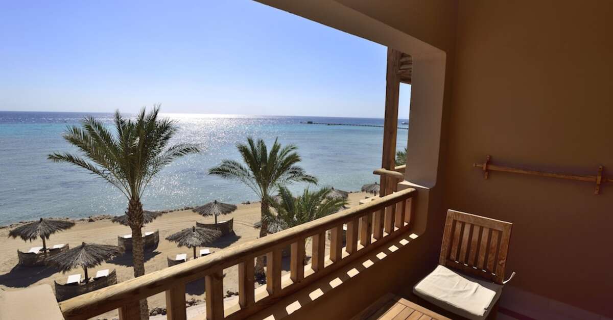 Een foto van het strand bij The Breakers Diving & Surfing Lodge