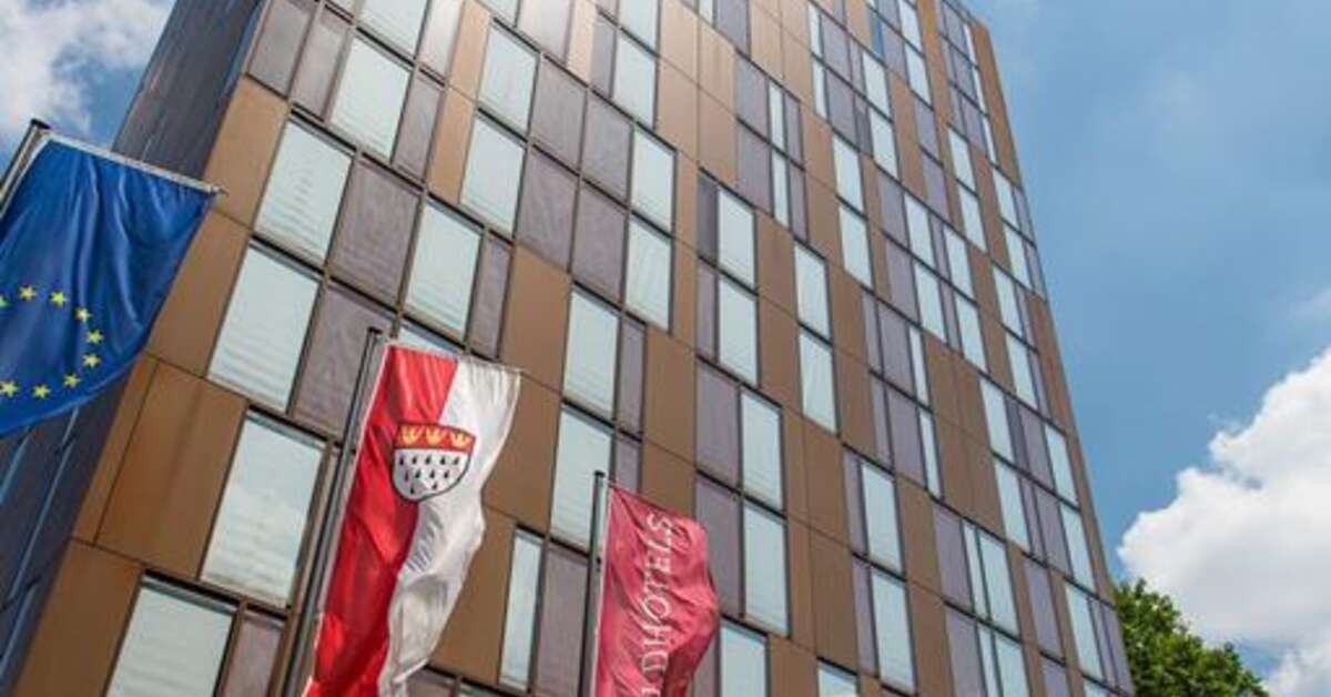Een foto van de buitenkant van Ameron Köln Hotel Regent