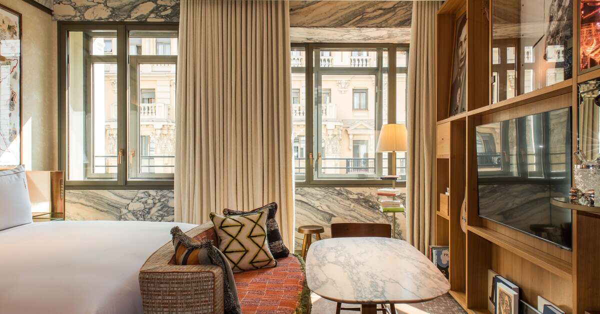 Een foto van Brach Madrid - Evok Collection
