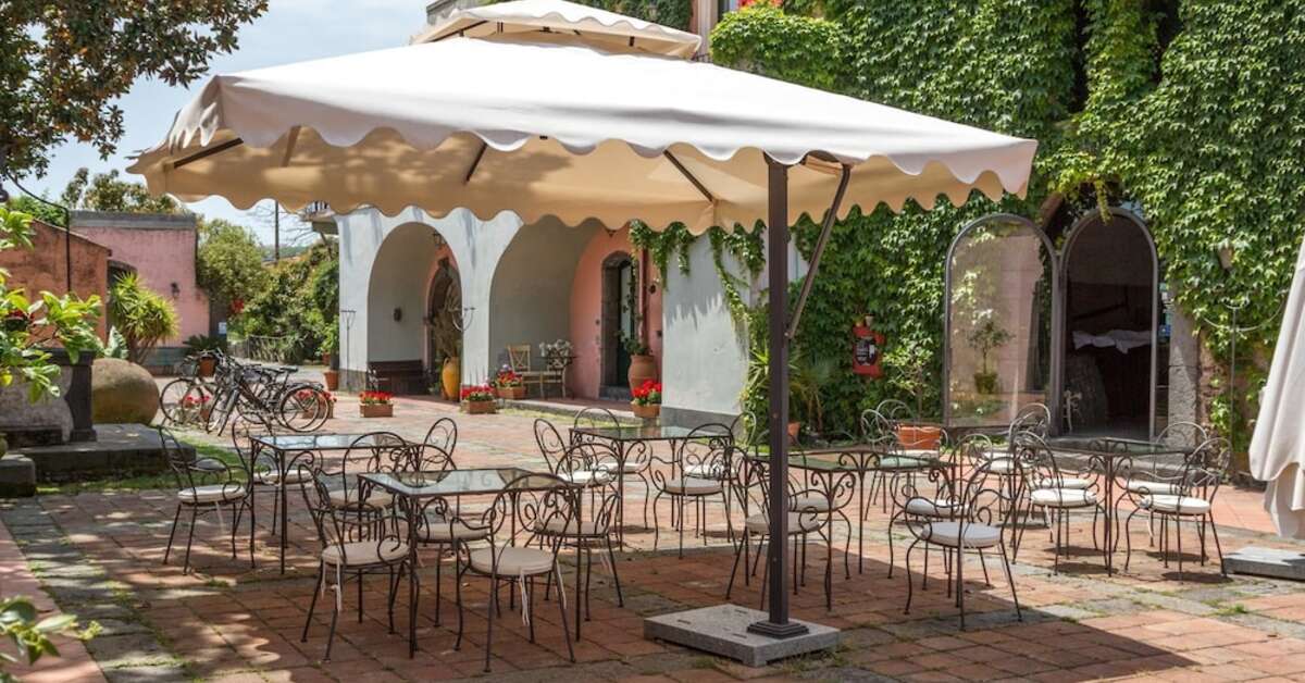 Ein Foto von der Terrasse im Hotel Etna