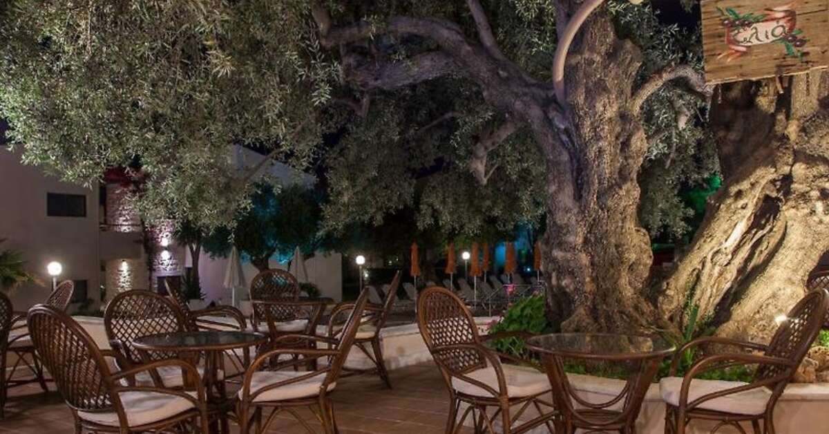 Een foto van het terras bij Suneo Althea Village