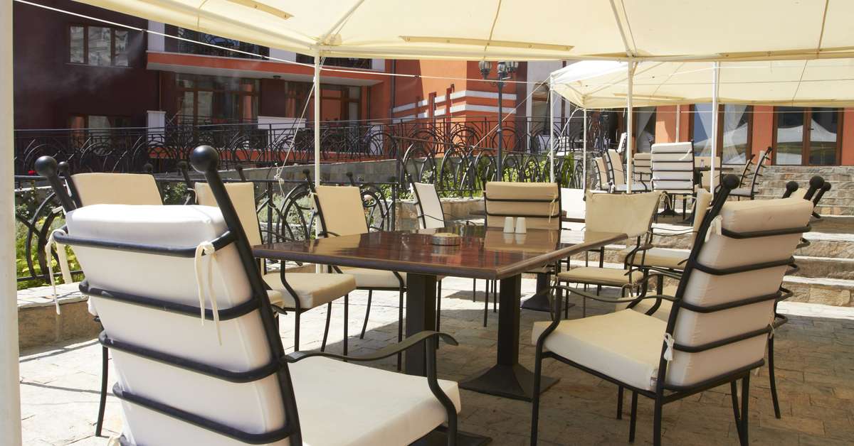 Een foto van het terras bij Festa Via Pontica Resort