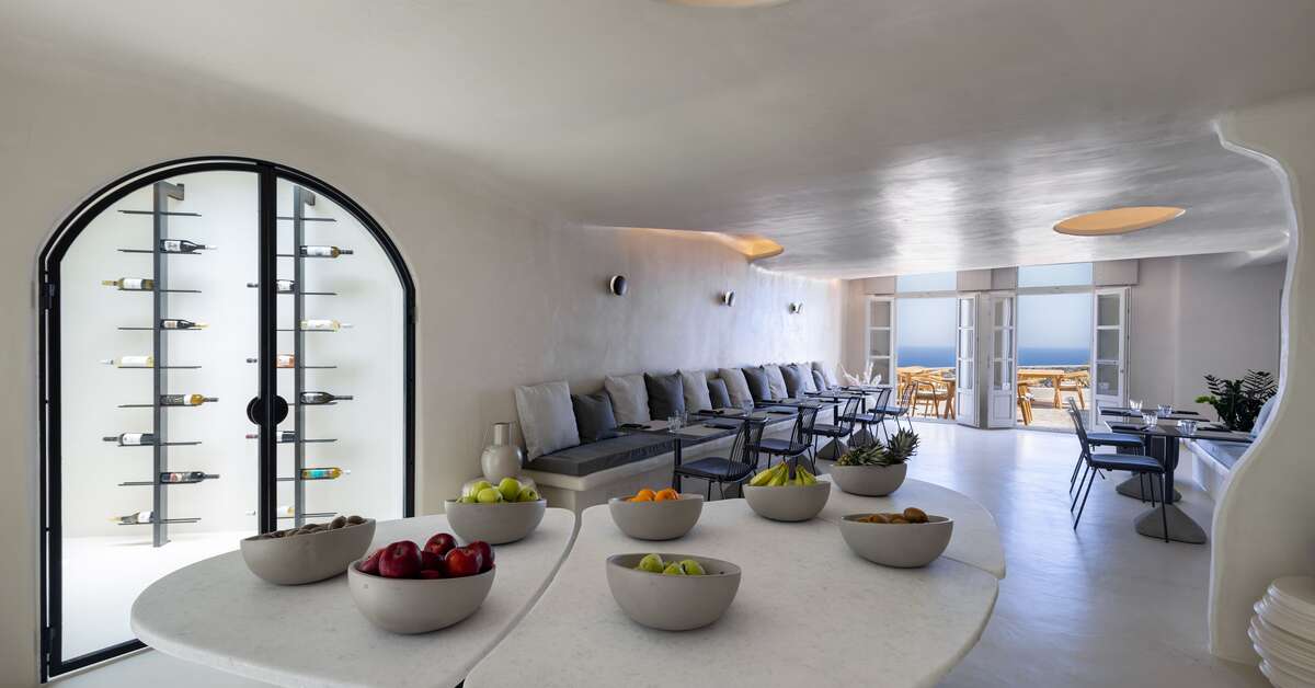 Een foto van Danae Suites Santorini