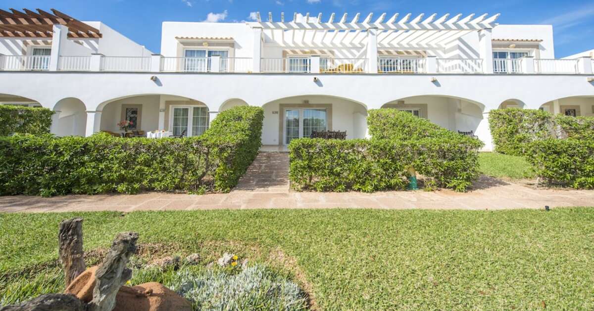 Een foto van de buitenkant van Ona Village Cala D'Or