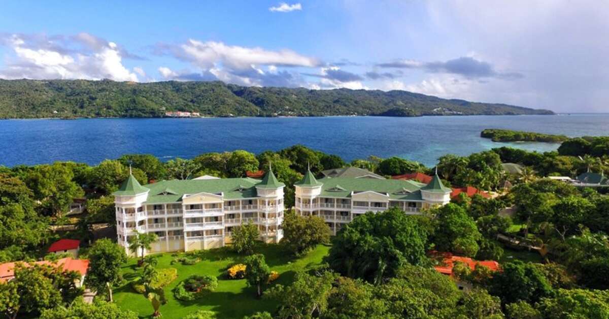 Een foto van de buitenkant van Luxury Bahia Principe Cayo Levantado
