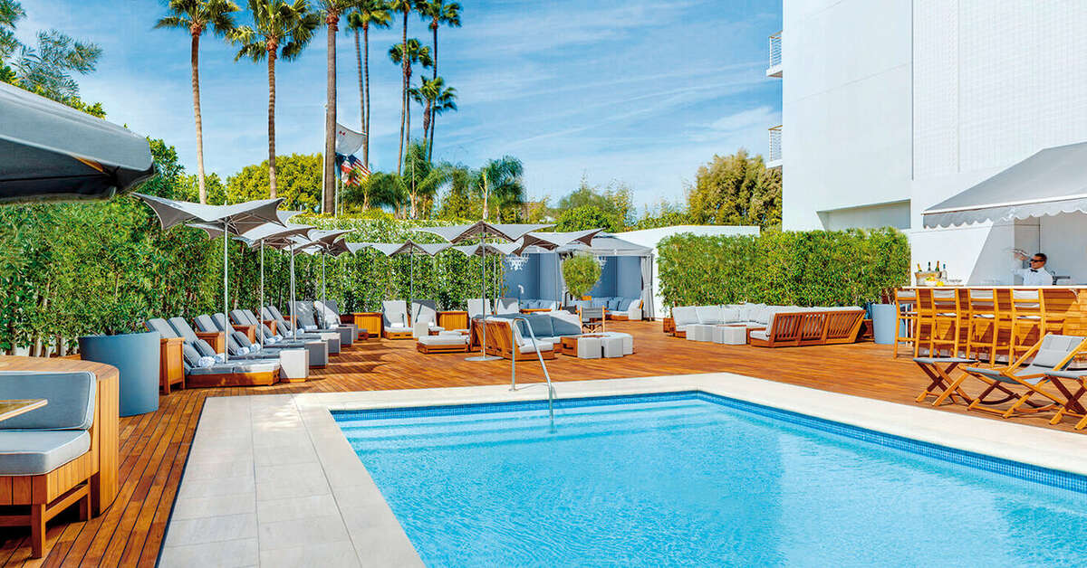 Een foto van Mr. C Beverly Hills