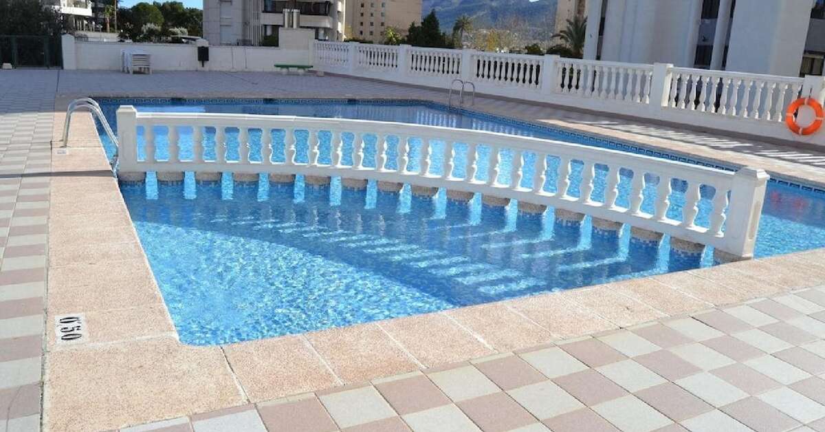 Een foto van het zwembad bij Pierre & Vacances Benidorm Levante