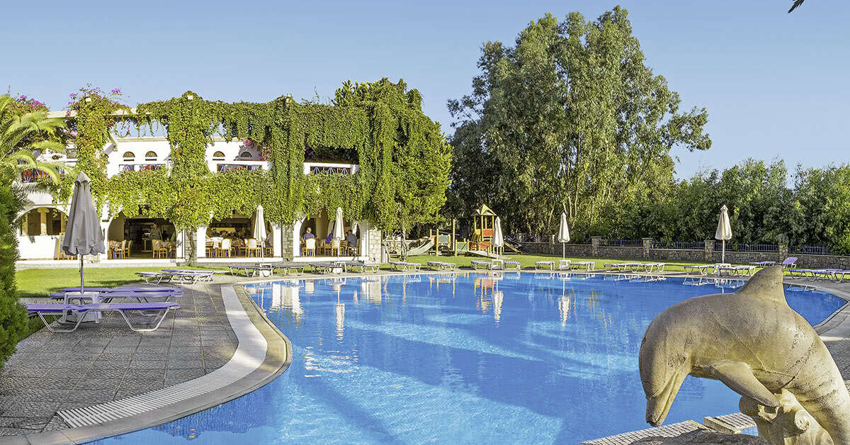 Een foto van het zwembad bij Ekaterini Hotel