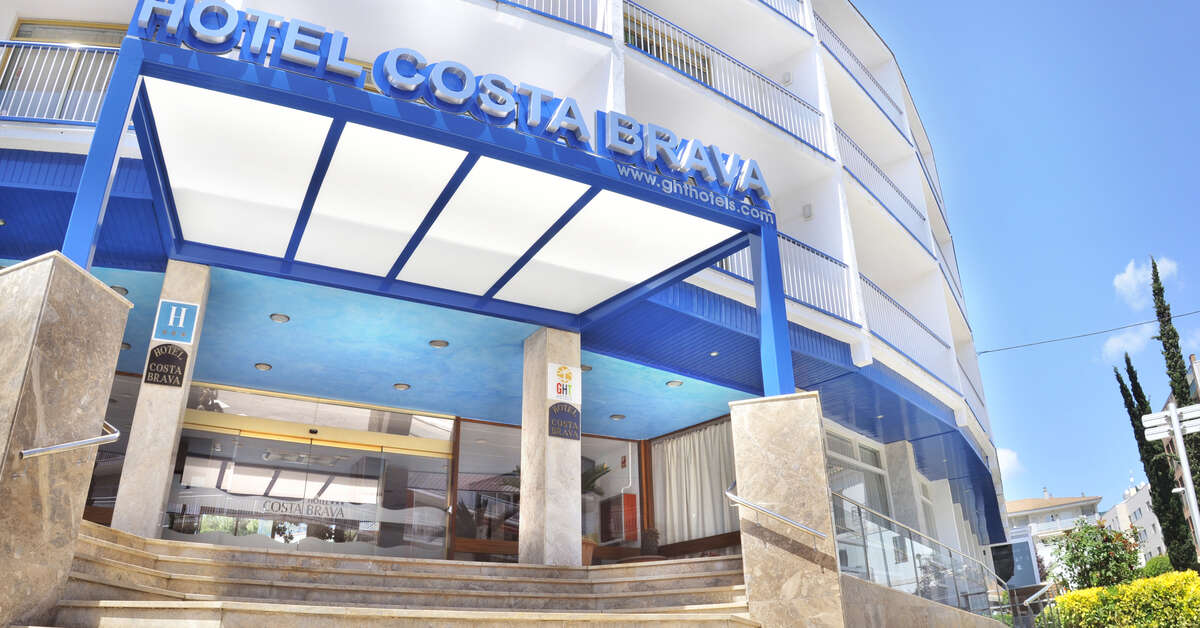 Een foto van de buitenkant van Hotel GHT Costa Brava