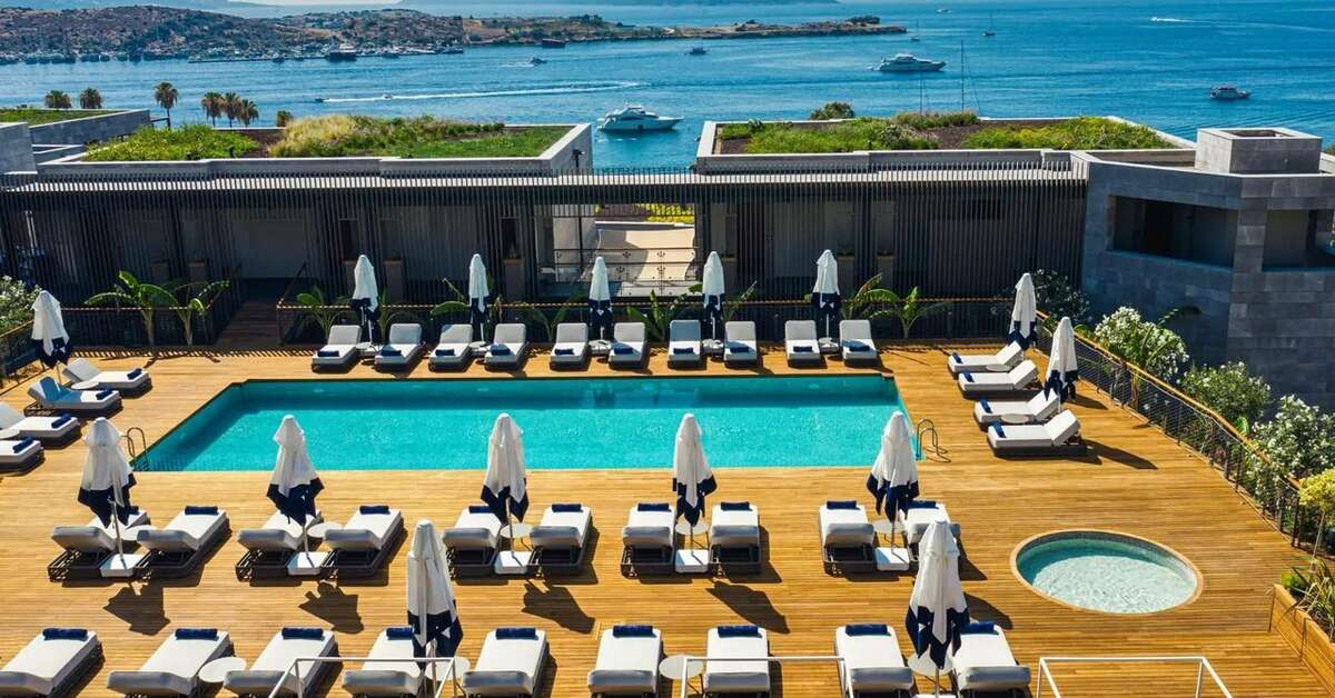 Een foto van het zwembad bij Kaya Palazzo Resort & Residence Le Chic Bodrum