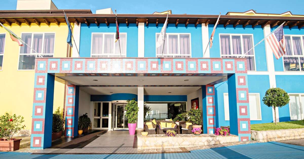 Een foto van de buitenkant van GH Avalon Sikani Resort