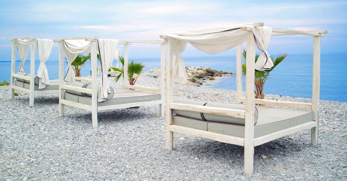 Een foto van het strand bij Litohoro Olympus Resort